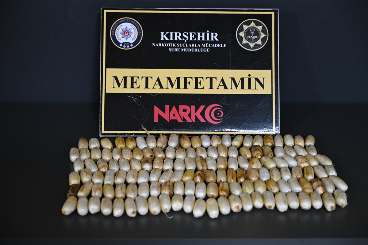 Kırşehir'de uyuşturucu operasyonu: Mide ve bağırsaklarda 1.159 gram
