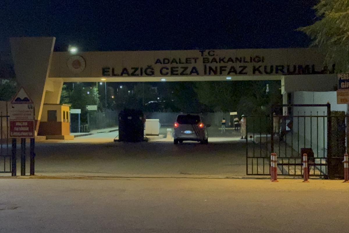 Vali Hatipoğlu: Elazığ Cezaevi yangını kontrol altında