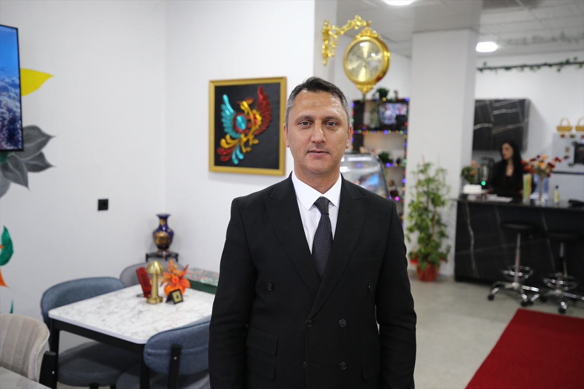 Derya Beki Şan: Devlet desteğiyle kadın kahvehanesi açtı