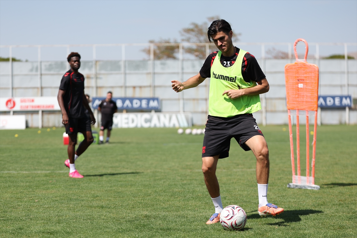 Sivasspor: Keçiörengücü maçı hazırlıklarını sürdürüyor