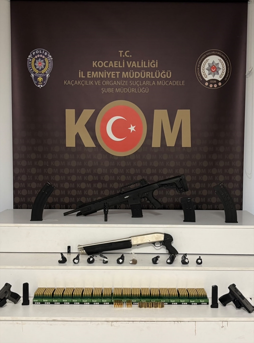 Kocaeli merkezli Sokaklar Güvende operasyonunda 13 zanlı yakalandı