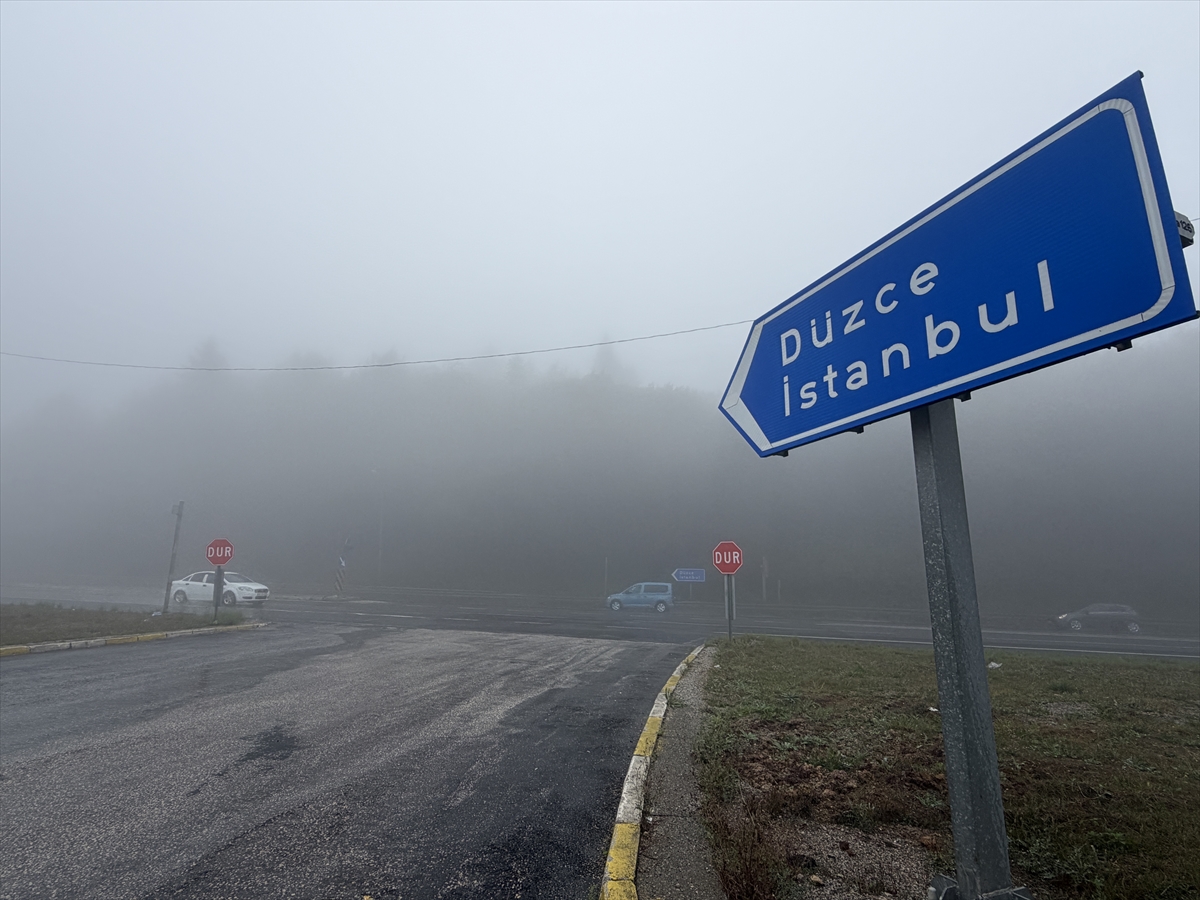 Bolu Dağı Geçişi: Sis ve Yağmur Ulaşımı Olumsuz Etkiledi