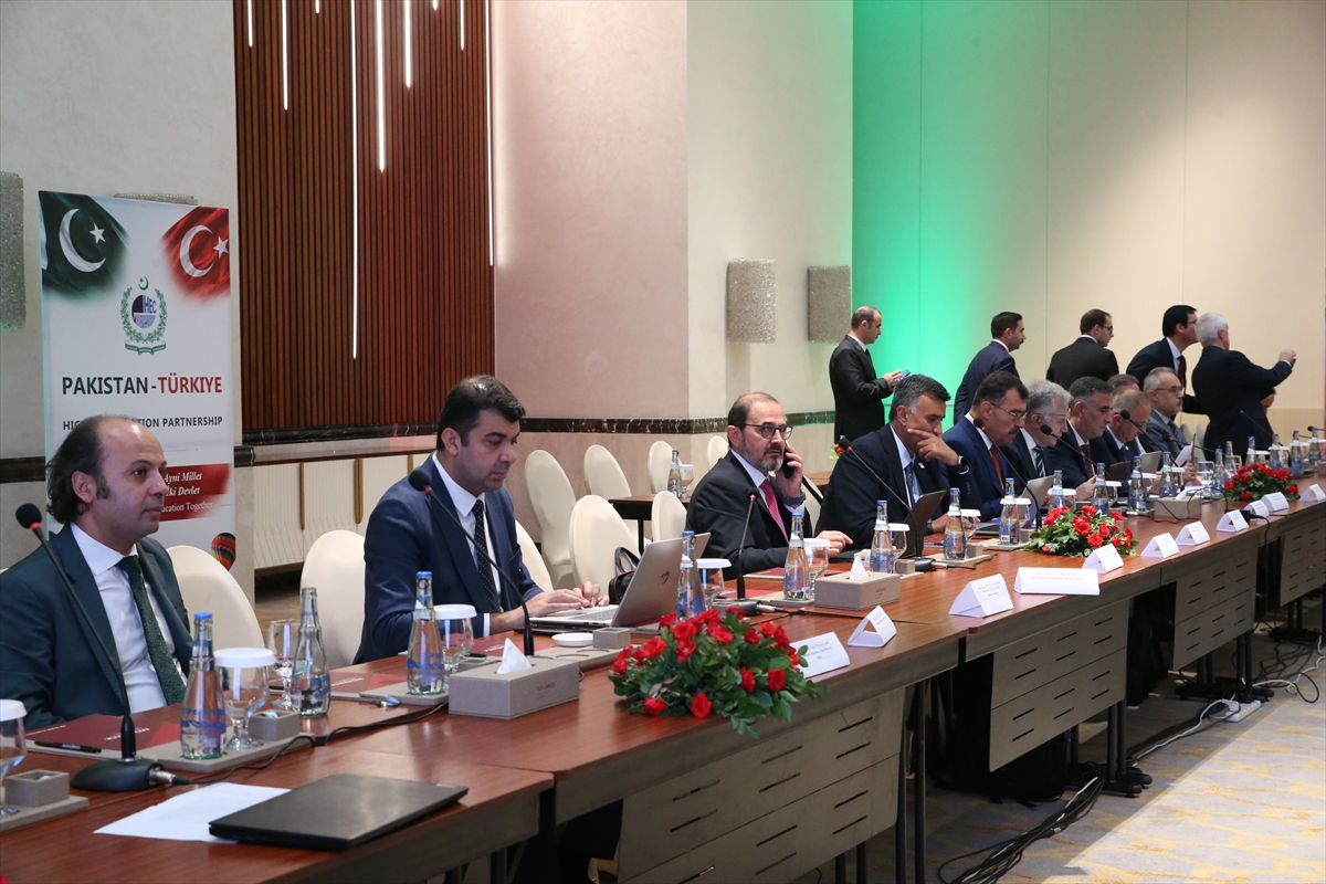 Özvar: Türkiye-Pakistan Teknoloji Üniversitesi kurulacak