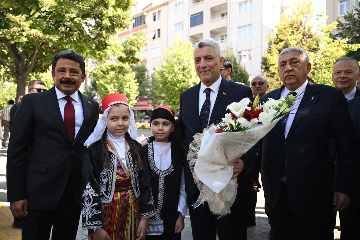 Bakan Bolat: Türkiye ekonomik istikrarla yükselen bir ülke