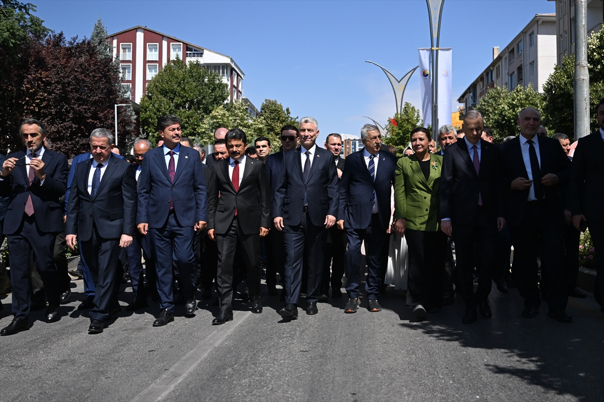 Bakan Bolat: Türkiye ekonomik istikrarla yükselen bir ülke
