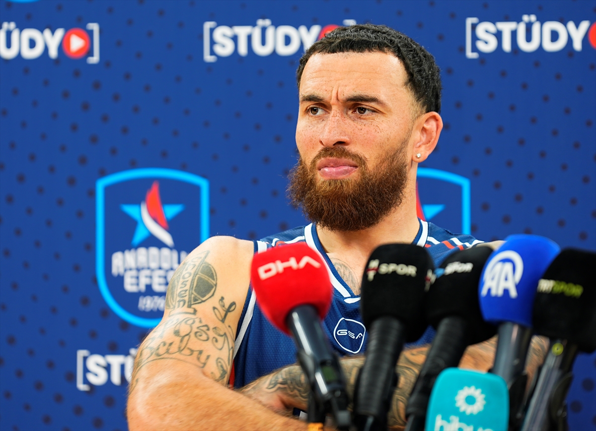 Mike James: Anadolu Efes'te heyecanlıyım, takım gelişmeli