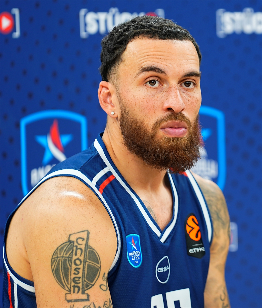 Mike James: Anadolu Efes'te heyecanlıyım, takım gelişmeli
