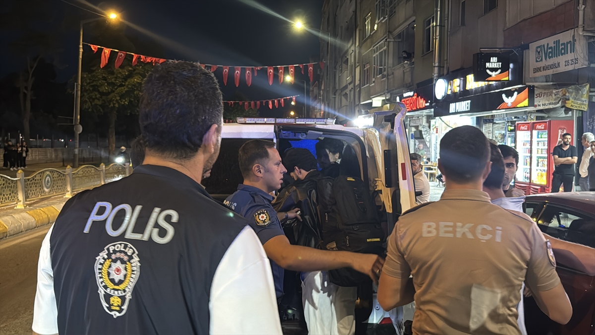 Edirne'de 10 Düzensiz Göçmen Apartman Dairesinde Yakalandı