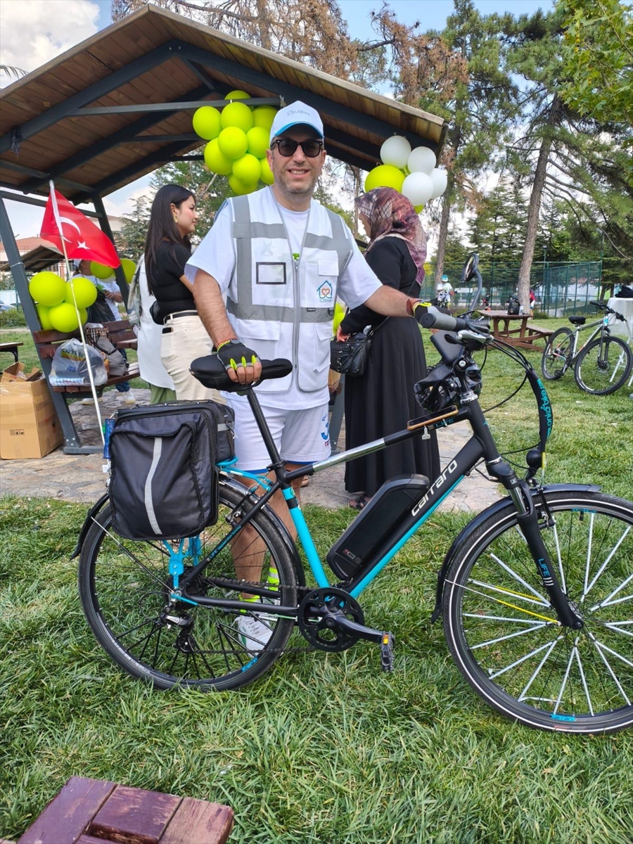 LÖSEMA üyeleri lenfoma farkındalığı için pedal çevirdi