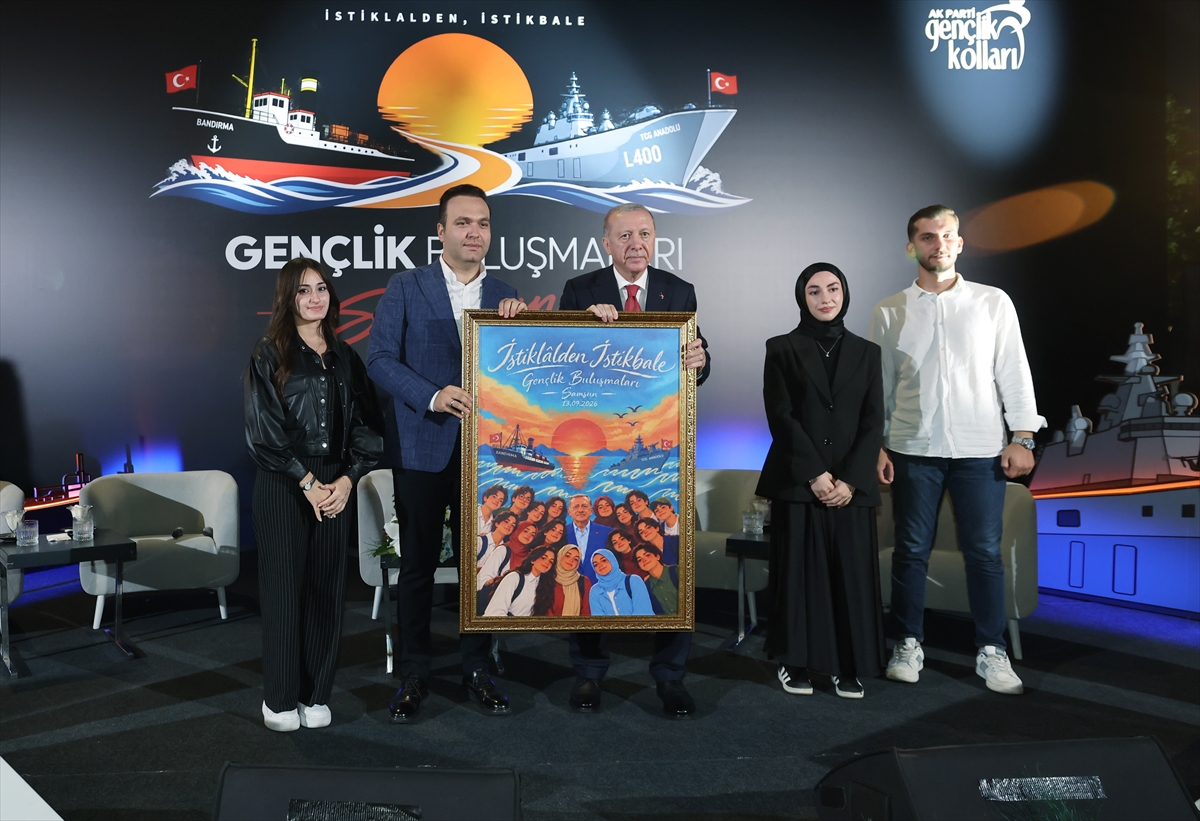 Cumhurbaşkanı Erdoğan, Samsun'da gençlerle buluştu: (2)