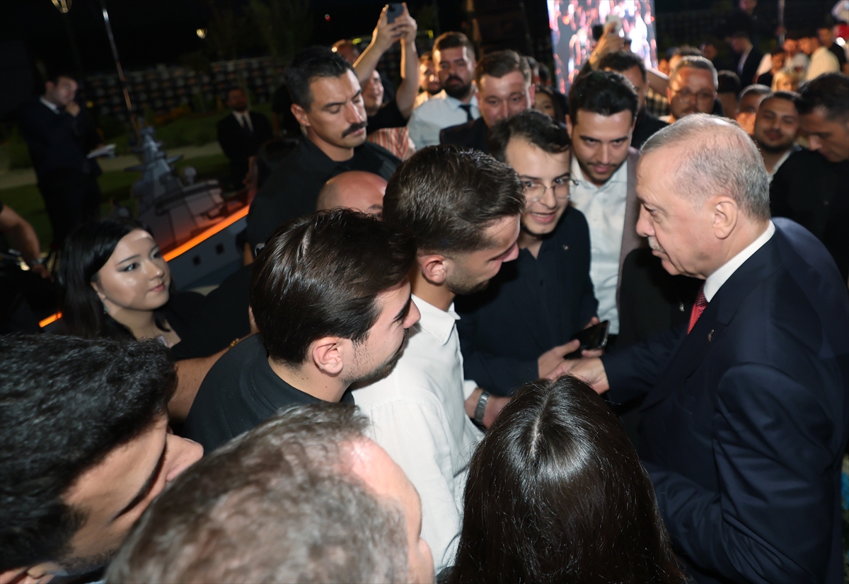 Cumhurbaşkanı Erdoğan, Samsun'da gençlerle buluştu: (2)