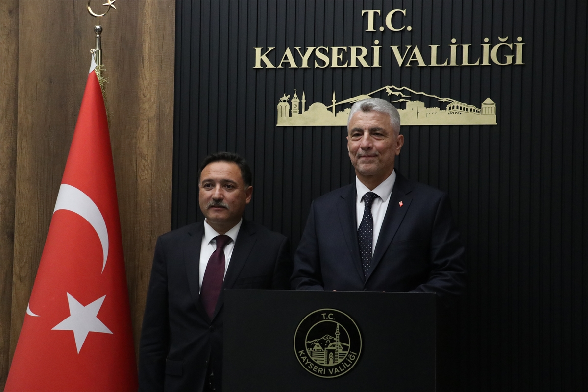 Bakan Bolat: 410 milyar dolar mal ve hizmet ihracatı hedefi