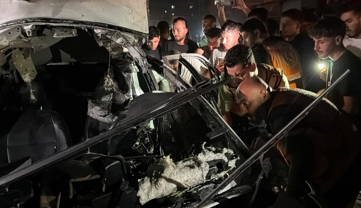 Gazze'de İsrail saldırısı: Otomobilde 1 Filistinli öldü
