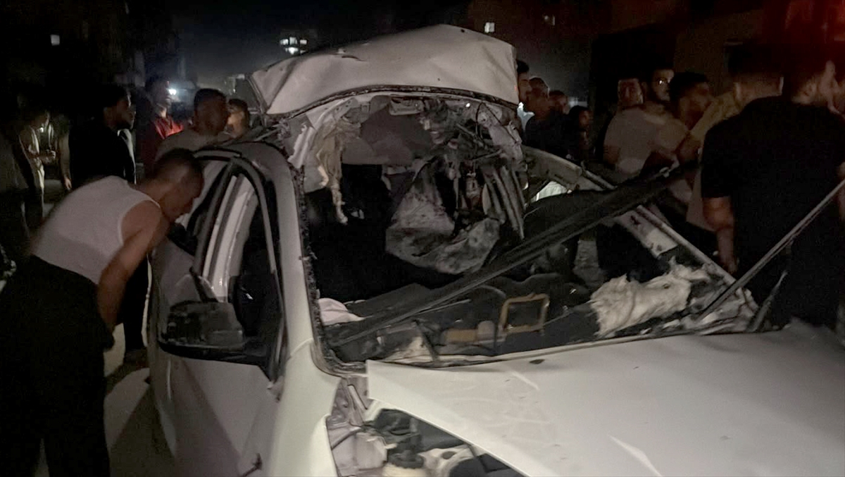 Gazze'de İsrail saldırısı: Otomobilde 1 Filistinli öldü