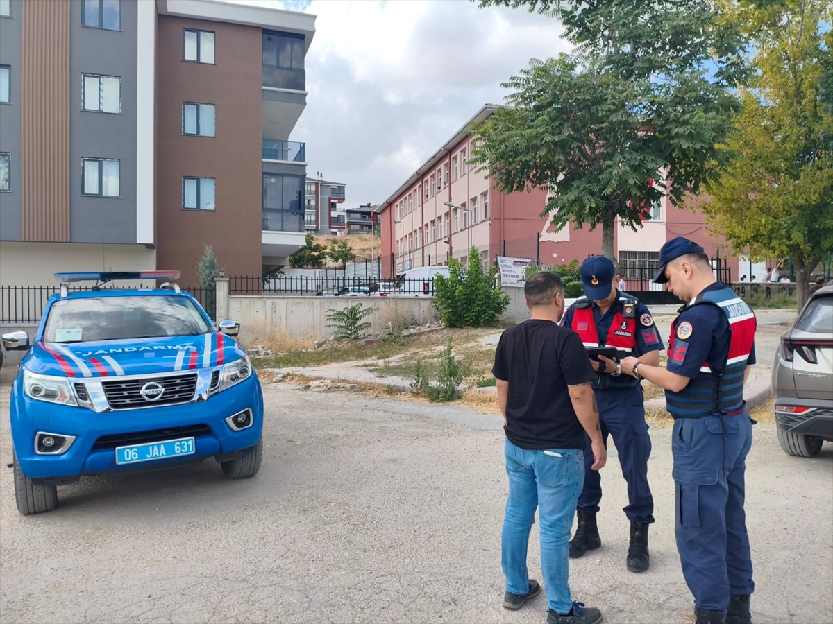 Okul çevrelerinde güvenlik denetimleri sürüyor