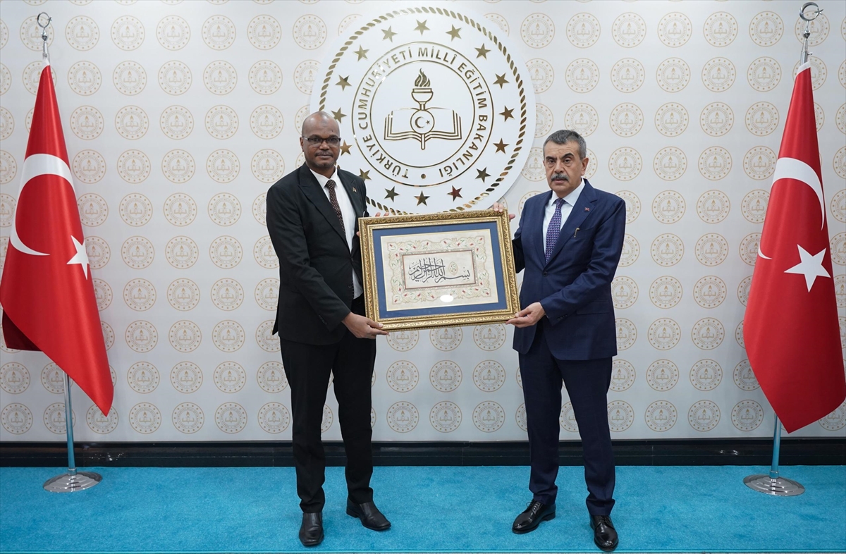Milli Eğitim Bakanı Tekin: Sudan'a eğitimde tam destek