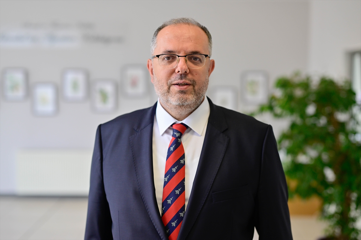 Rektör Afyoncu: Menderes'in idamı toplum mühendisliğine direniş