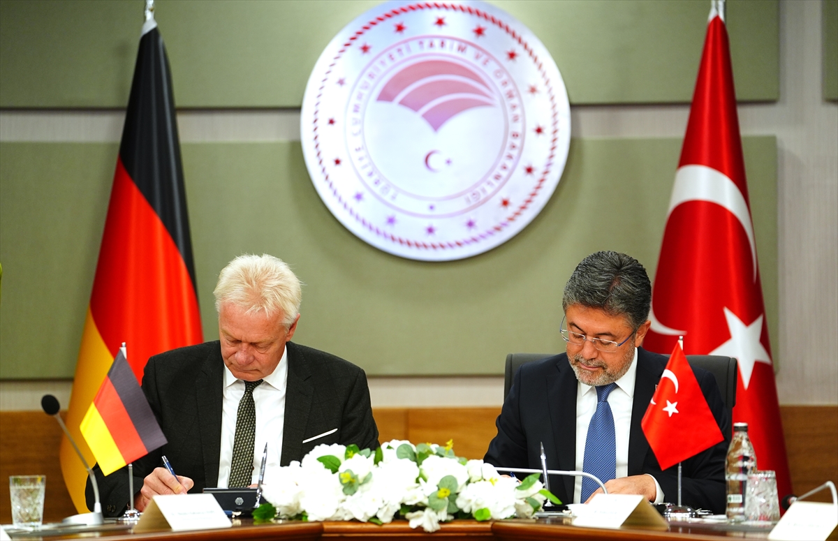 Bakan Yumaklı: Almanya ile tarım ticareti 5 milyar dolar olacak
