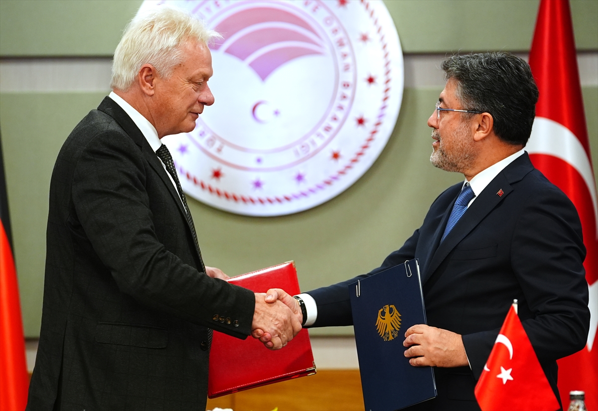 Bakan Yumaklı: Almanya ile tarım ticareti 5 milyar dolar olacak