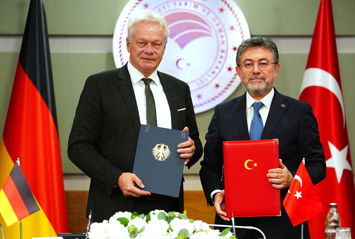 Bakan Yumaklı: Almanya ile tarım ticareti 5 milyar dolar olacak