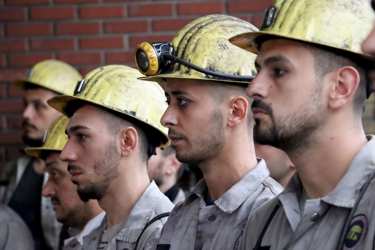 TTK Karadon Müessesesi'nde yeni üretim panosu hizmete açıldı