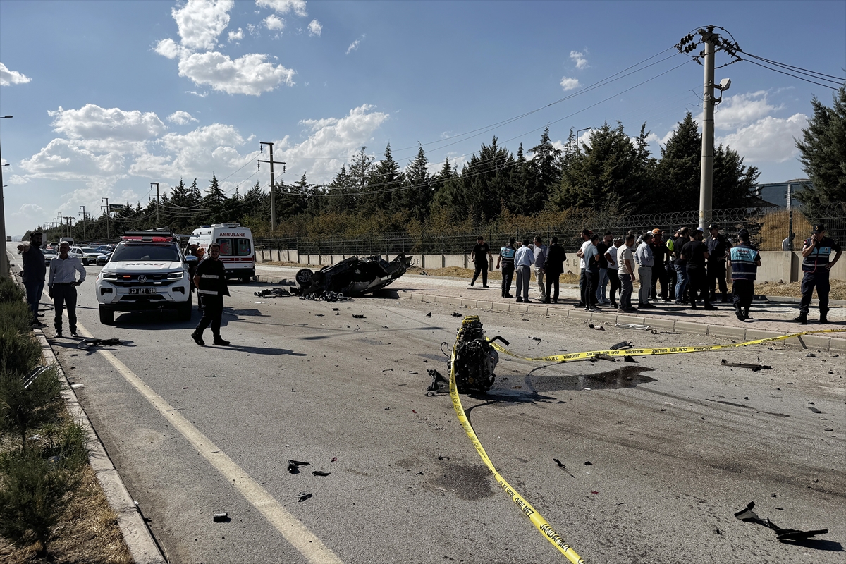 Elazığ'da İki Otomobil Çarpıştı: 2 Kişi Hayatını Kaybetti, 2 Yaralı