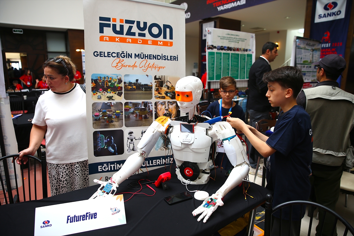 TEKNOFEST 2026 Diyarbakır'da başladı: 677 takım yarışıyor