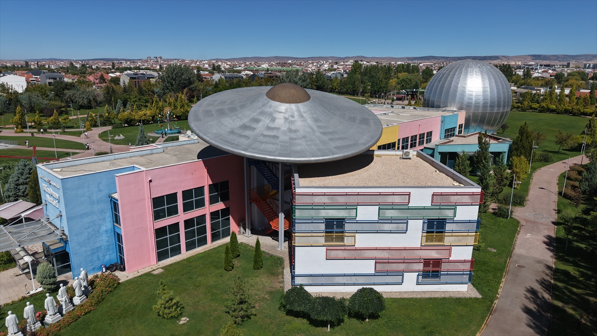 Serdar Utku Kartal: İlk yapay zeka planetaryum filmi Eskişehir'de