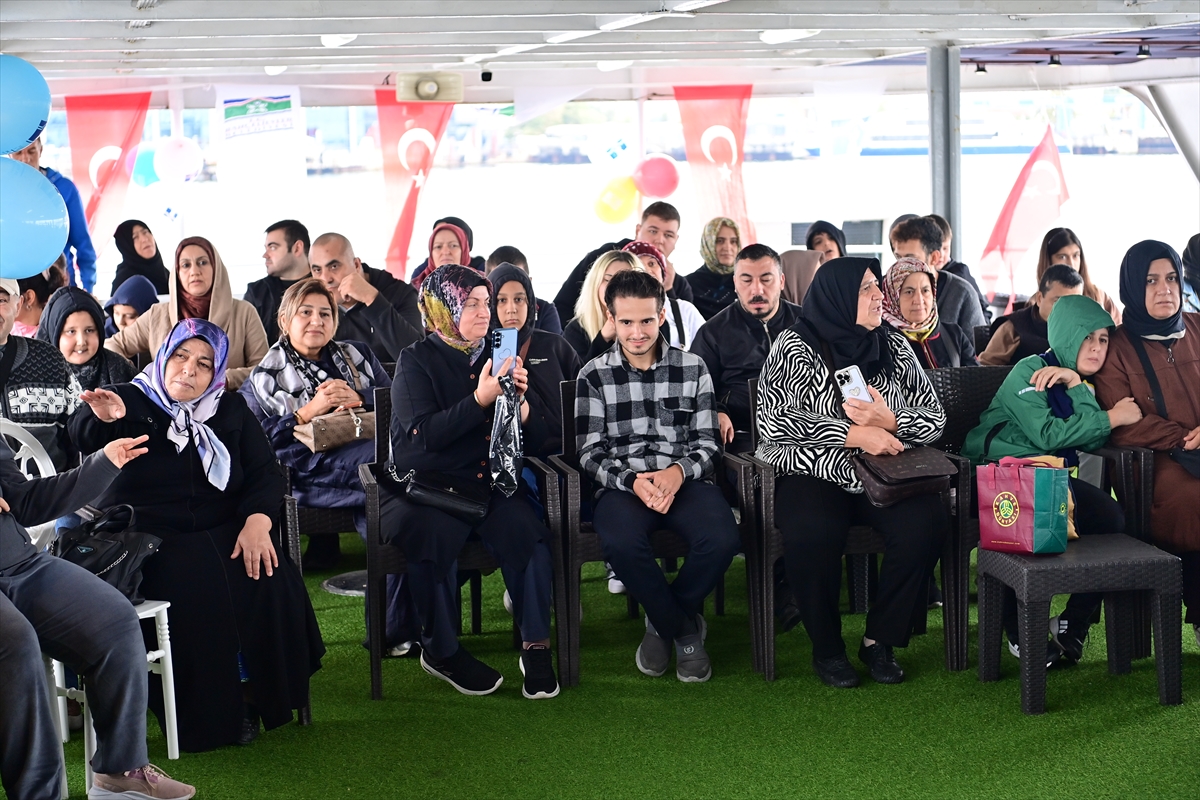 Özel gereksinimli bireylerin yanındayız