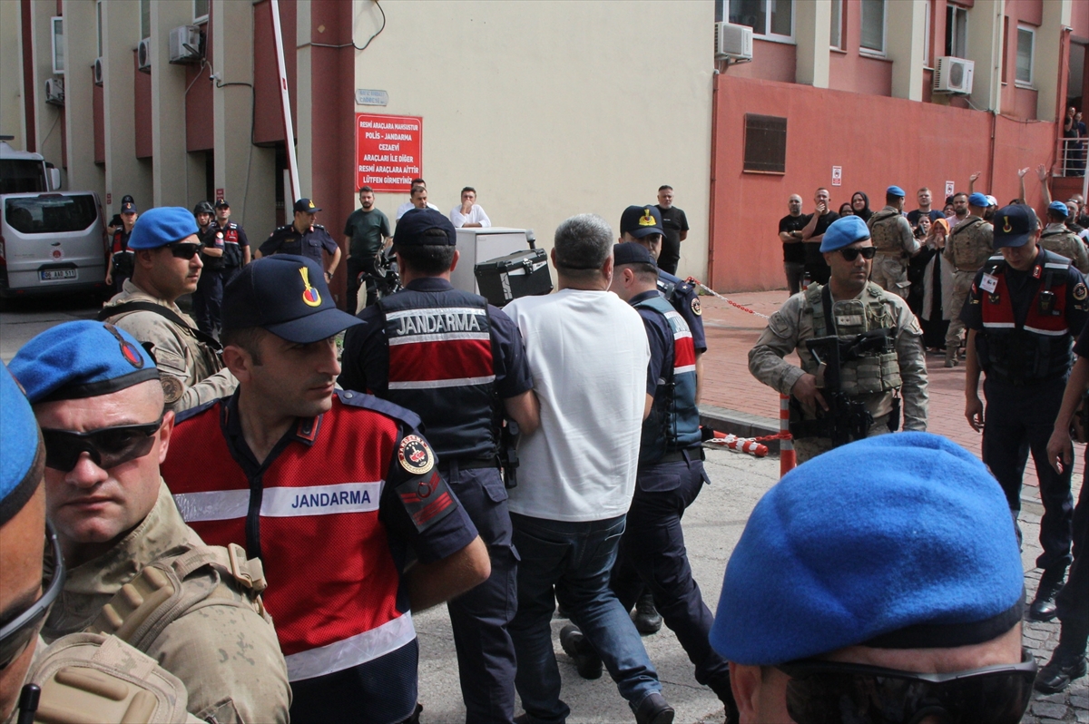 Kocaeli'de "tefecilik" ve "özel belgede sahtecilik" operasyonunda yakalanan 7 zanlı daha tutuklandı