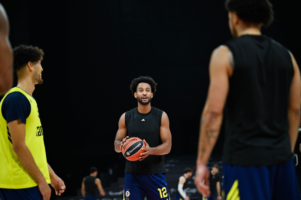 Fenerbahçe Tarfin Olympiakos maçına hazır: Süper Kupa heyecanı