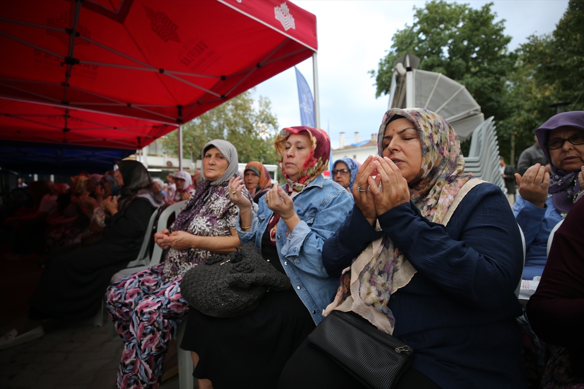 Merhum Başbakan Adnan Menderes memleketi Aydın'da anıldı