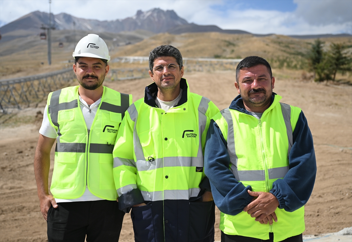 Erciyes'e 1100 metrelik dağ kızağı parkuru yapılıyor