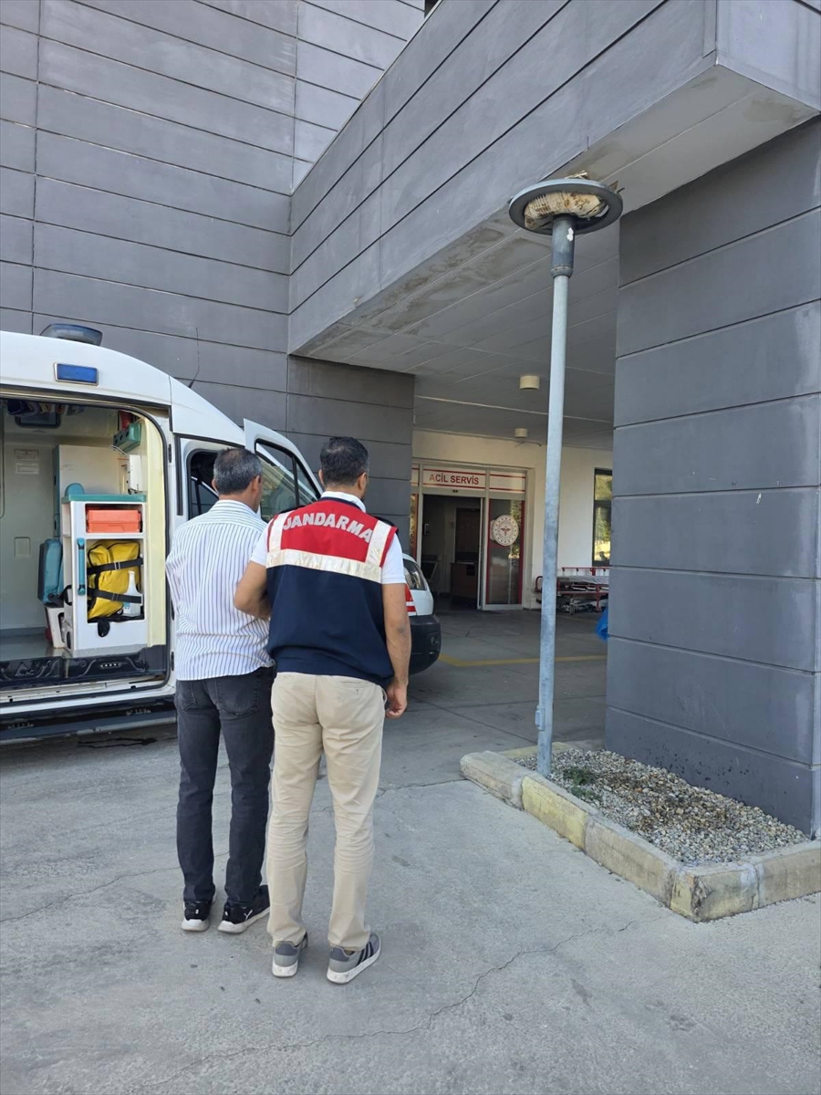 İzmir'de FETÖ operasyonunda yakalanan 3 zanlı tutuklandı