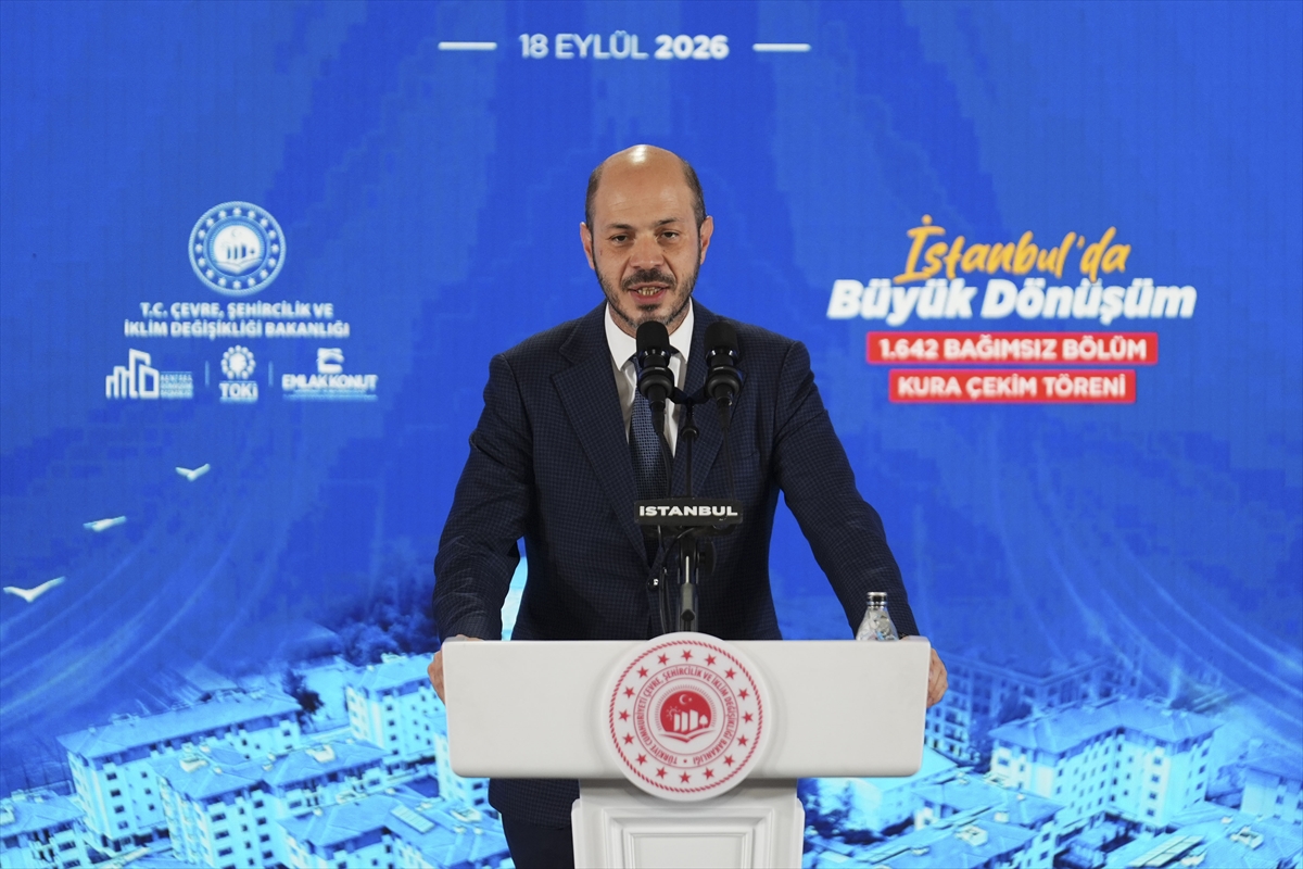 Bakan Kurum "İstanbul'da Büyük Dönüşüm 1642 Bağımsız Bölüm Kura Çekim Töreni"nde konuştu: