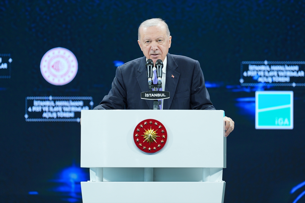 Cumhurbaşkanı Erdoğan, İstanbul Havalimanı 4. Pist ve İlave Yatırımların Açılış Töreni'nde konuştu: (2)