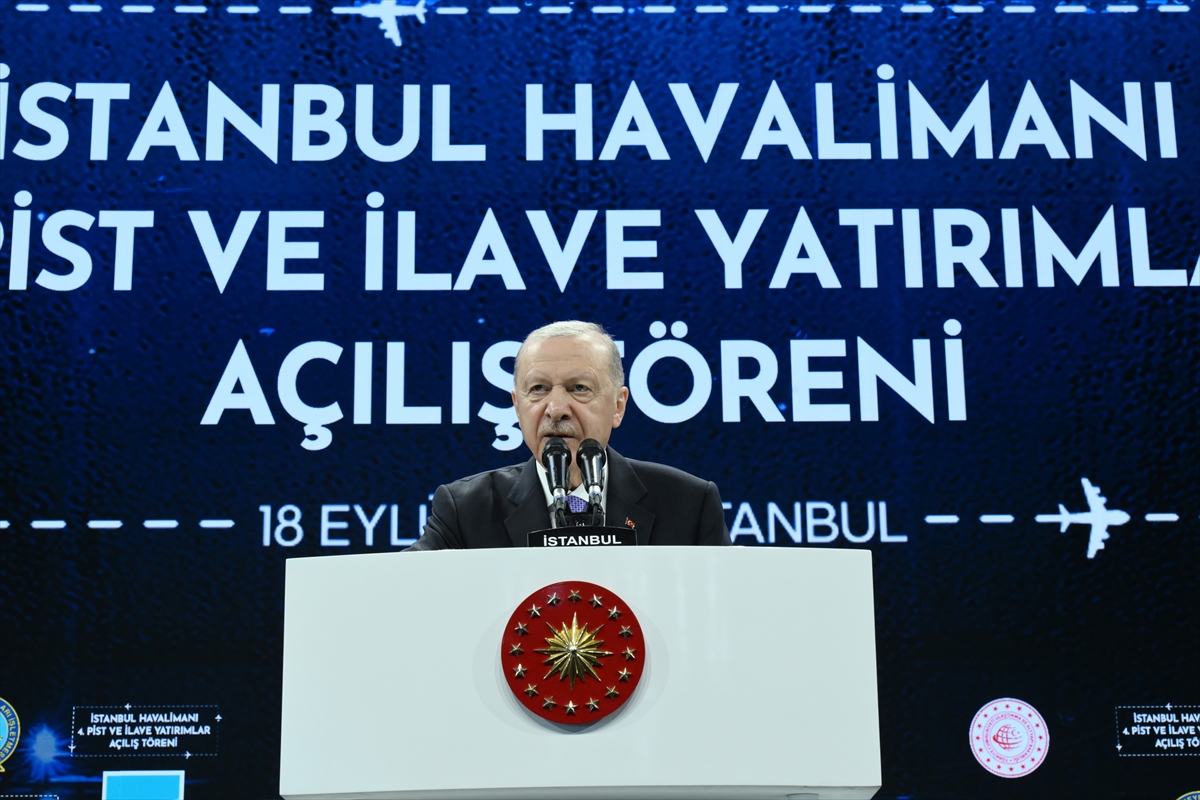 Cumhurbaşkanı Erdoğan, İstanbul Havalimanı 4. Pist ve İlave Yatırımların Açılış Töreni'nde konuştu: (2)
