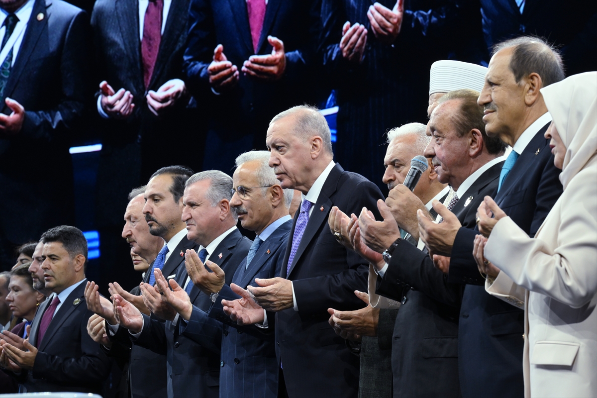 Cumhurbaşkanı Erdoğan, İstanbul Havalimanı 4. Pist ve İlave Yatırımların Açılış Töreni'nde konuştu: (2)