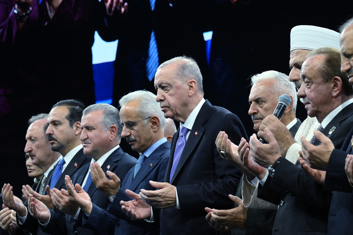 Cumhurbaşkanı Erdoğan, İstanbul Havalimanı 4. Pist ve İlave Yatırımların Açılış Töreni'nde konuştu: (2)
