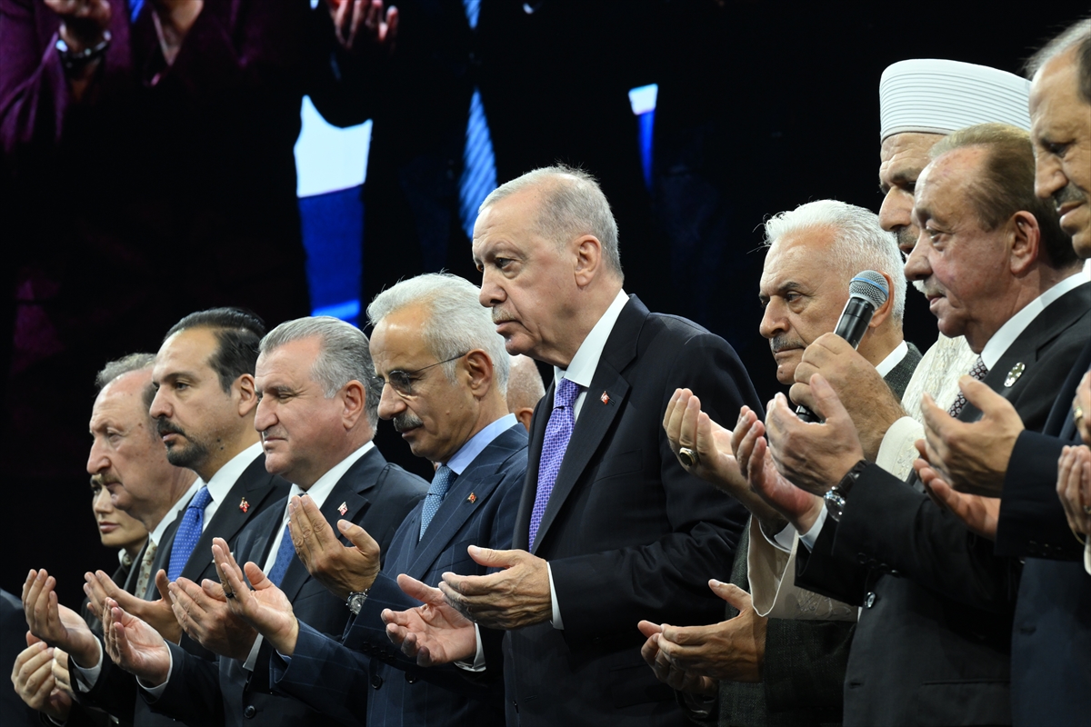 Cumhurbaşkanı Erdoğan, İstanbul Havalimanı 4. Pist ve İlave Yatırımların Açılış Töreni'nde konuştu: (2)