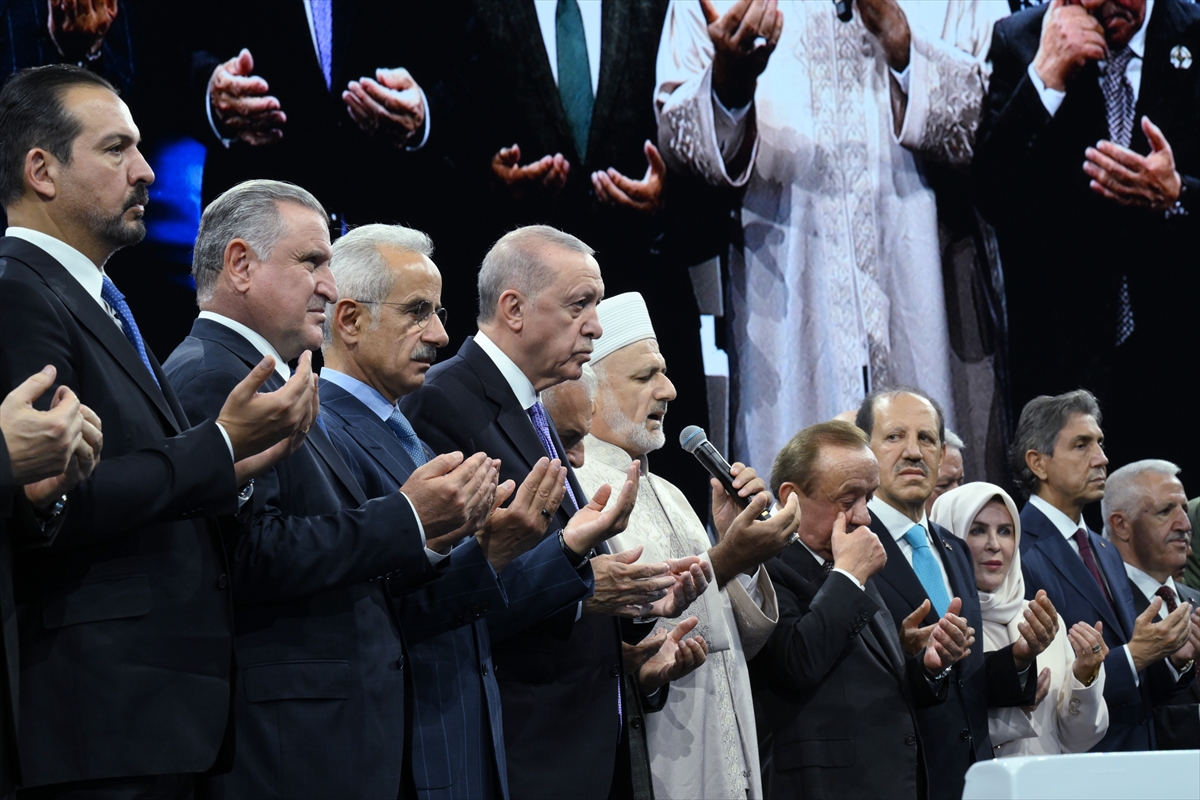 Cumhurbaşkanı Erdoğan, İstanbul Havalimanı 4. Pist ve İlave Yatırımların Açılış Töreni'nde konuştu: (2)