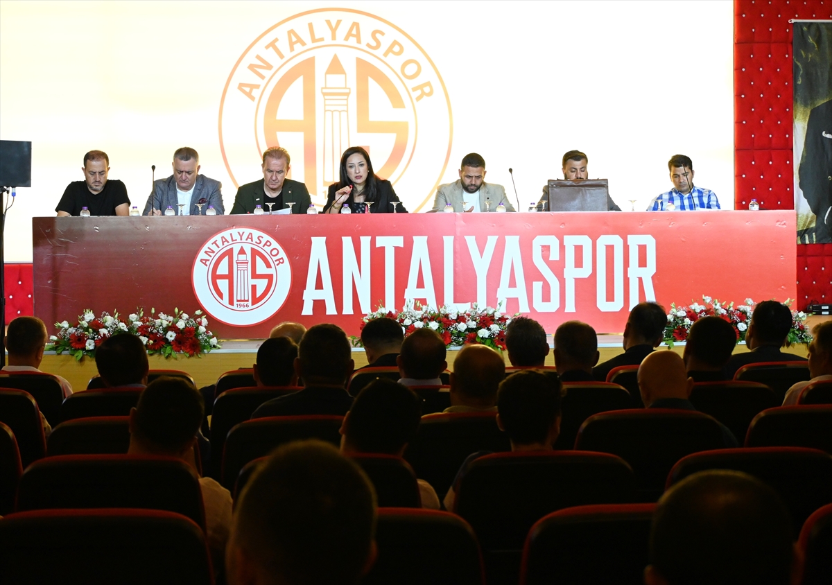 Antalyaspor'da Mustafa Ergün başkan seçildi: Borçları kapatacağız