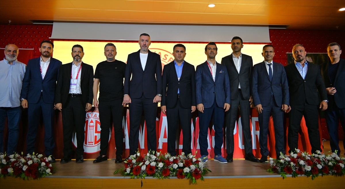 Antalyaspor'da Mustafa Ergün başkan seçildi: Borçları kapatacağız