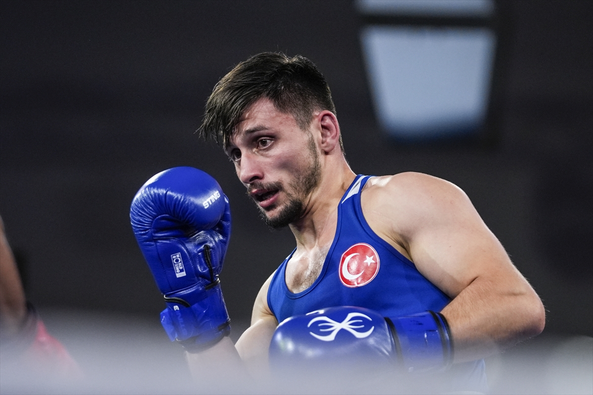 Gizem Özer ve Mehmethan Çınar Avrupa Boks Şampiyonası'nda son 16'da