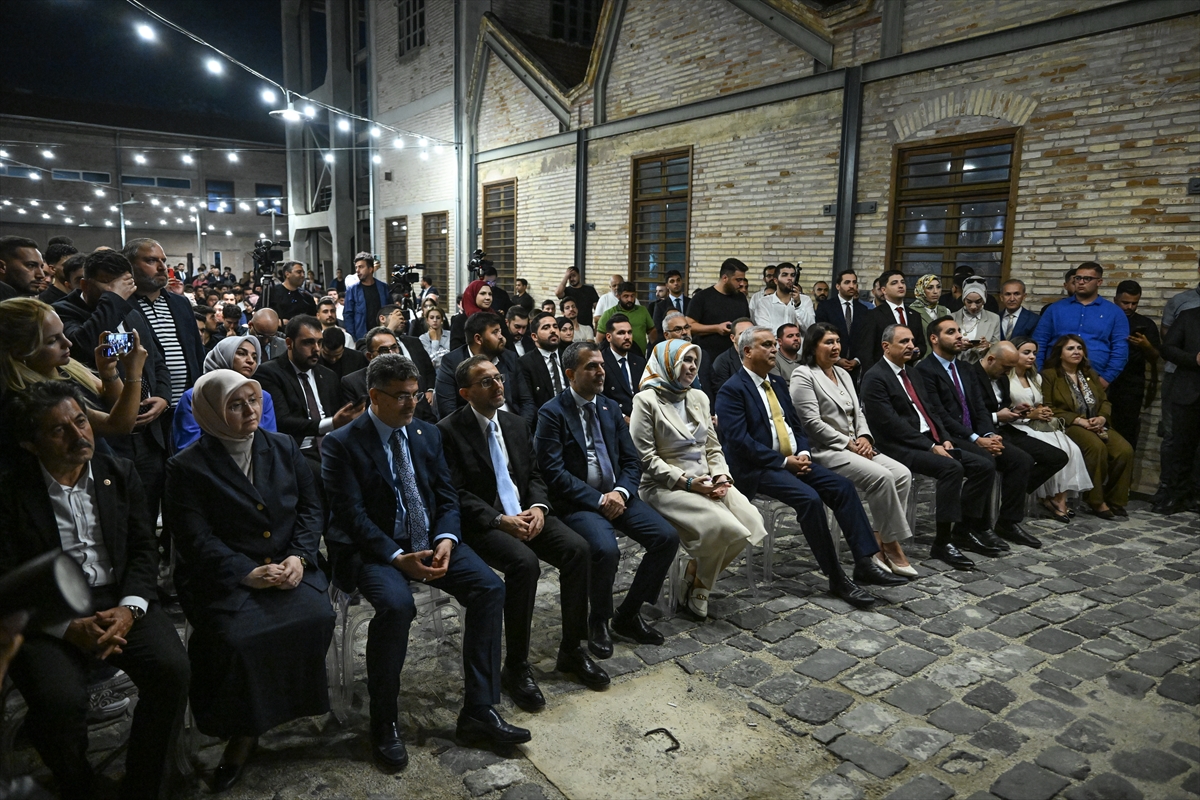Bakan Akın Gürlek: Gençler sahaya inmeli, milletin gönlüne girmeli