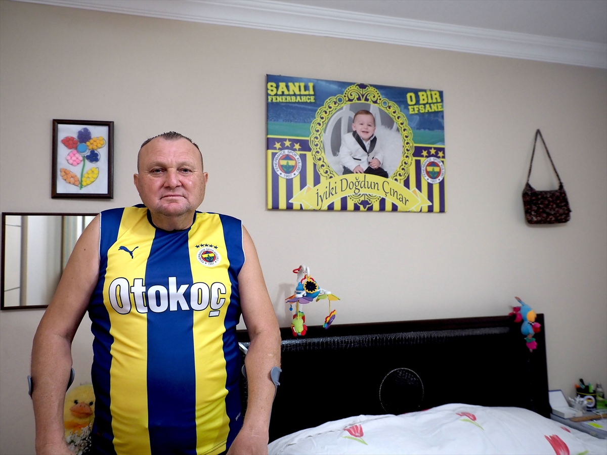 Selahattin Akçin: 55 yıldır Fenerbahçe tutkusunu giyiyor