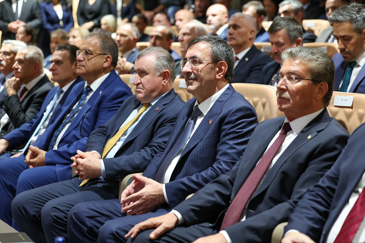 Cumhurbaşkanı Yardımcısı Yılmaz, KKTC'de Yeni Atatürk Stadyumu ve Spor Kompleksi lansmanında konuştu: