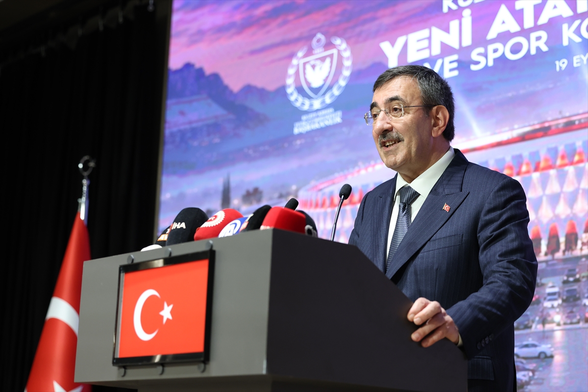 KKTC Başbakanı Ünal Üstel: Gençler engellere rağmen spordan kopmadı