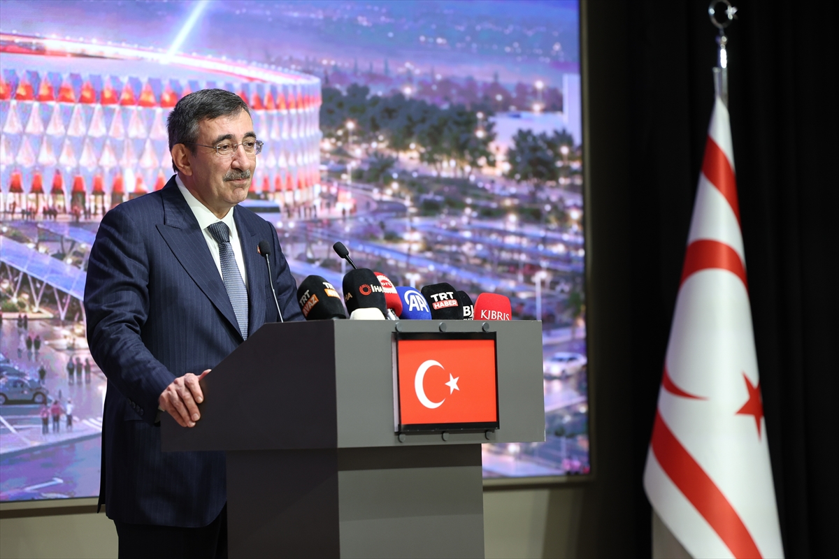 KKTC Başbakanı Ünal Üstel: Gençler engellere rağmen spordan kopmadı