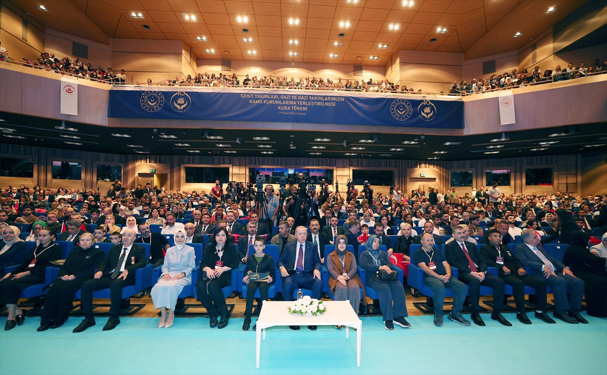 Cumhurbaşkanı Erdoğan, "Şehit Yakınları, Gazi ve Gazi Yakınlarımızın Kamu Kurumlarına Yerleştirilmesi Kura Töreni"nde konuştu: (1)